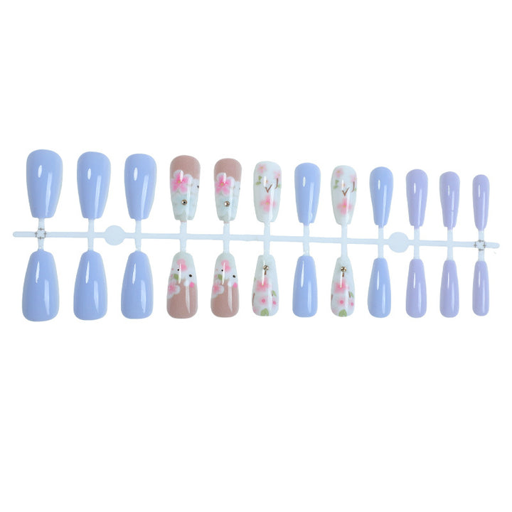 Elegant Press-On Nail Set with Floral Accents Bowlift 1788496046