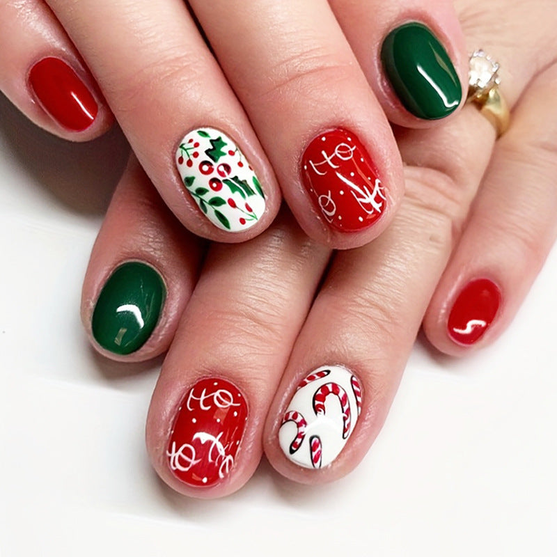 Artificial nail set with festive Christmas designs Bowlift