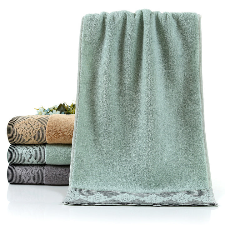 Ladies luxurious terry bath towel with elegant lace trim Bowlift