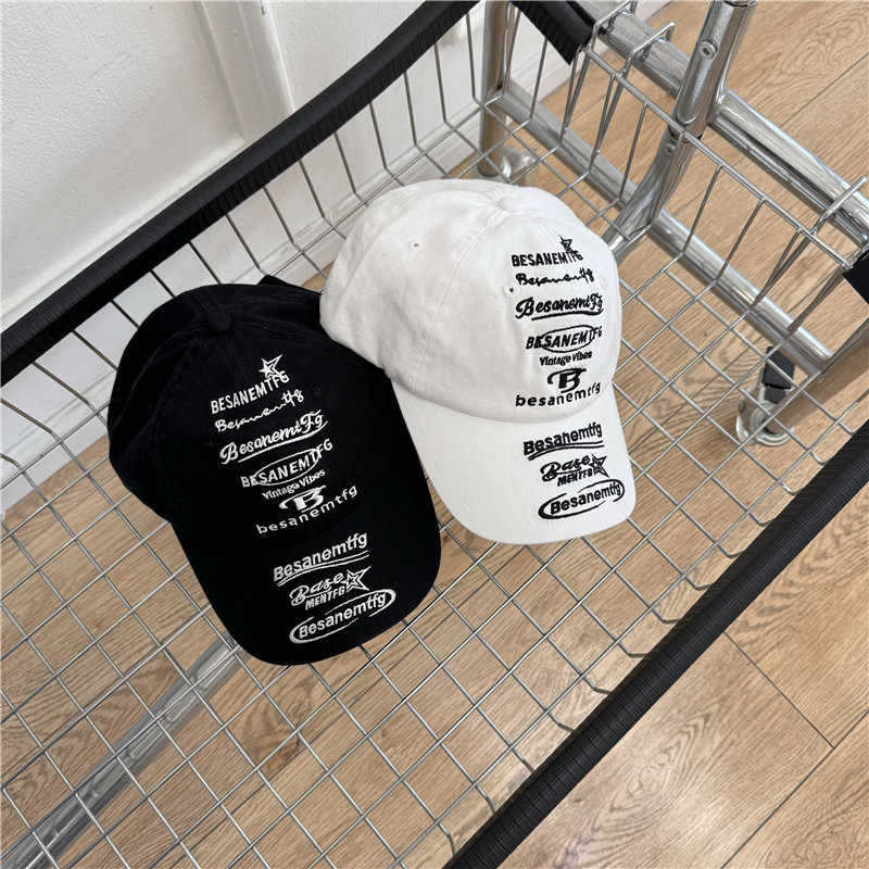 Unisex Casual Graphic Cap Bowlift