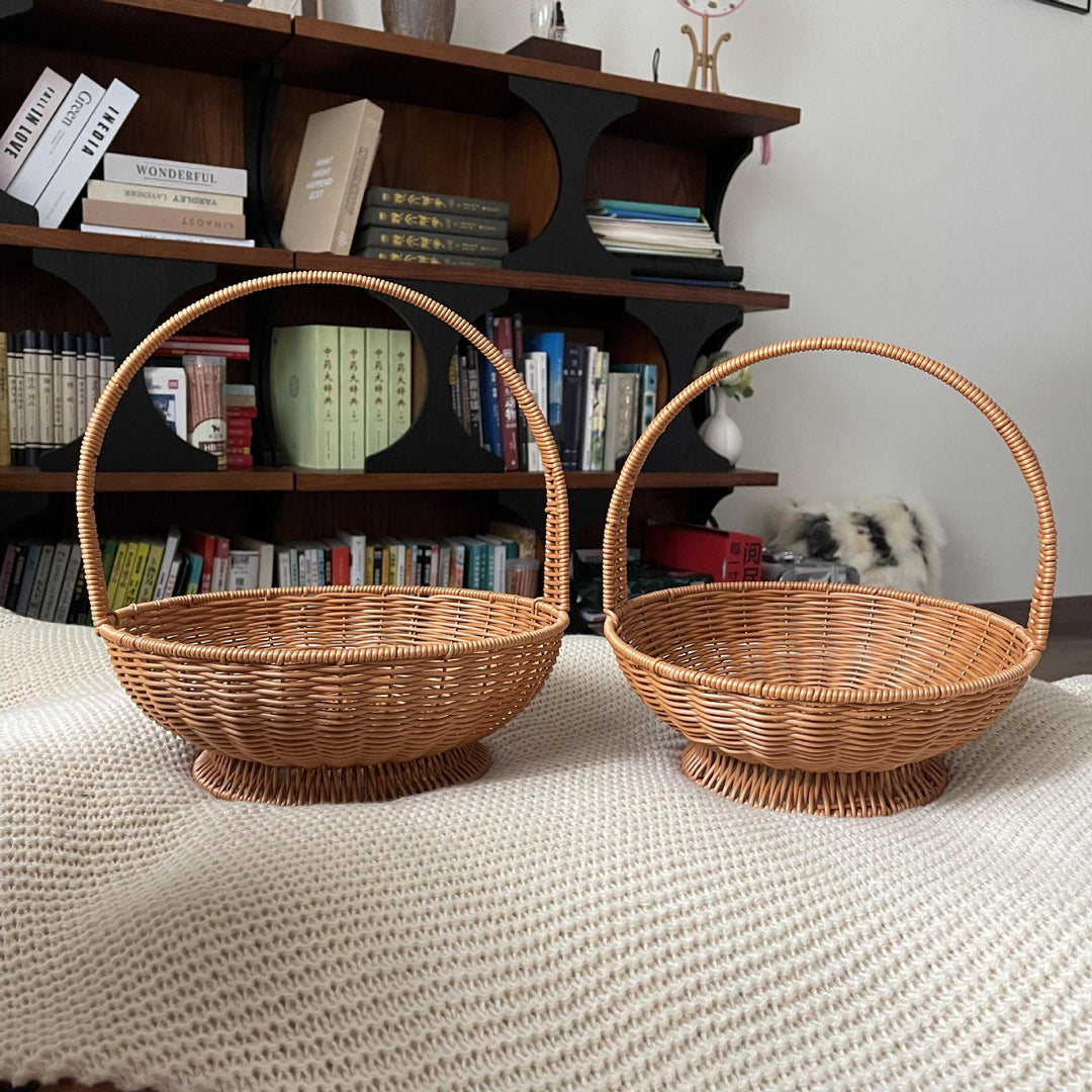 Women's round pasture basket with practical handle Bowlift