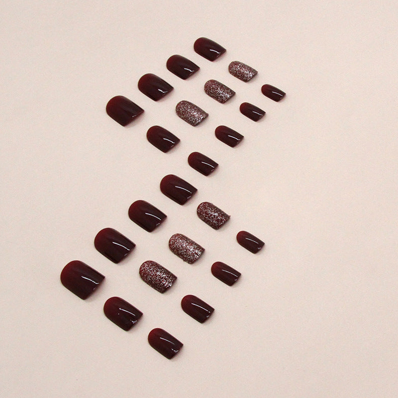 Stylish Press-On Nail Set with Shimmering Finish Bowlift