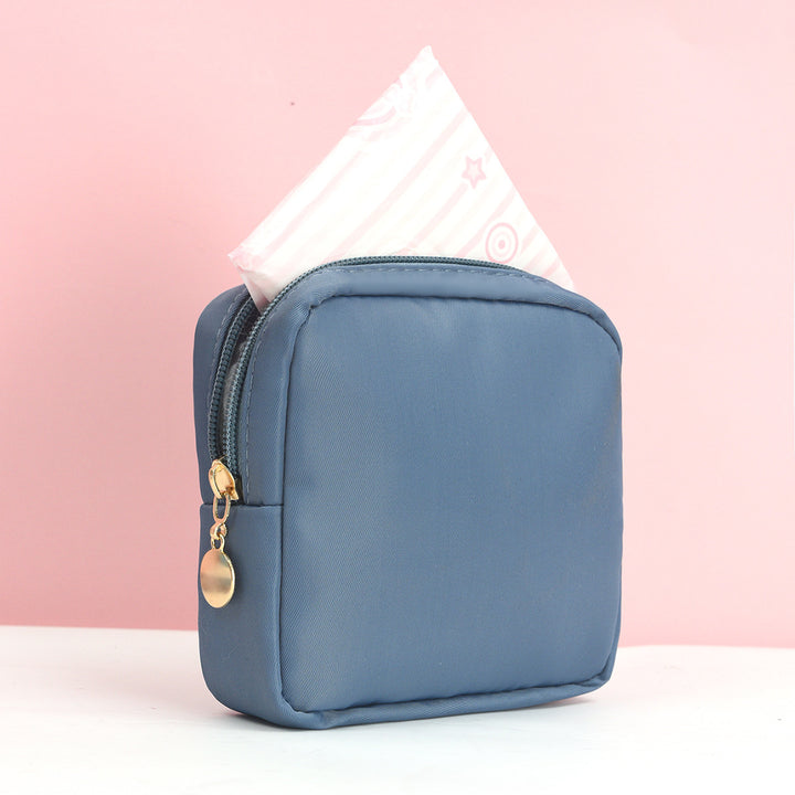 Cosmetic storage bag with fine stripe pattern Bowlift