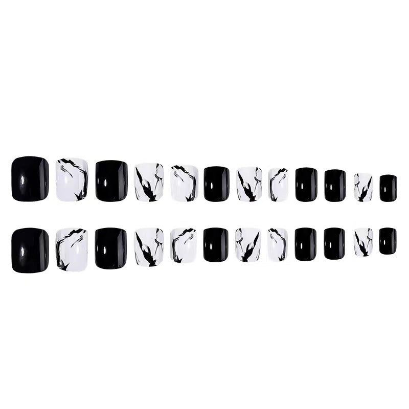 Artificial nail set with luxurious marble design and elegant high-gloss finish Bowlift