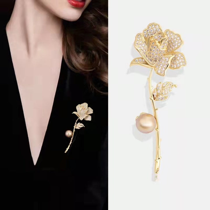 Elegant Brooch in Flower Shape with Rhinestones and Pearl Bowlift