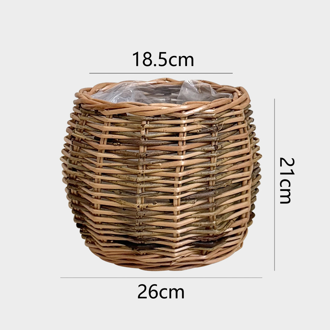 Handcrafted basket with natural flair Bowlift