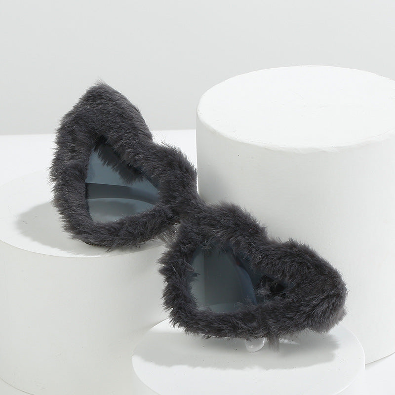 Unique Heart-Shaped Fur-Trimmed Sunglasses Bowlift