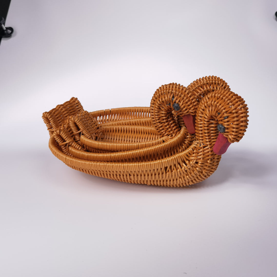 Ladies cute decorative basket Bowlift