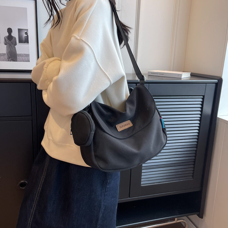 Everyday-friendly shoulder bag Bowlift