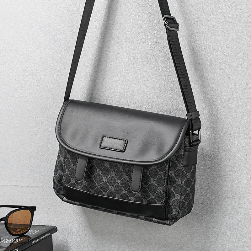 Stylish shoulder bag with multiple compartments Bowlift