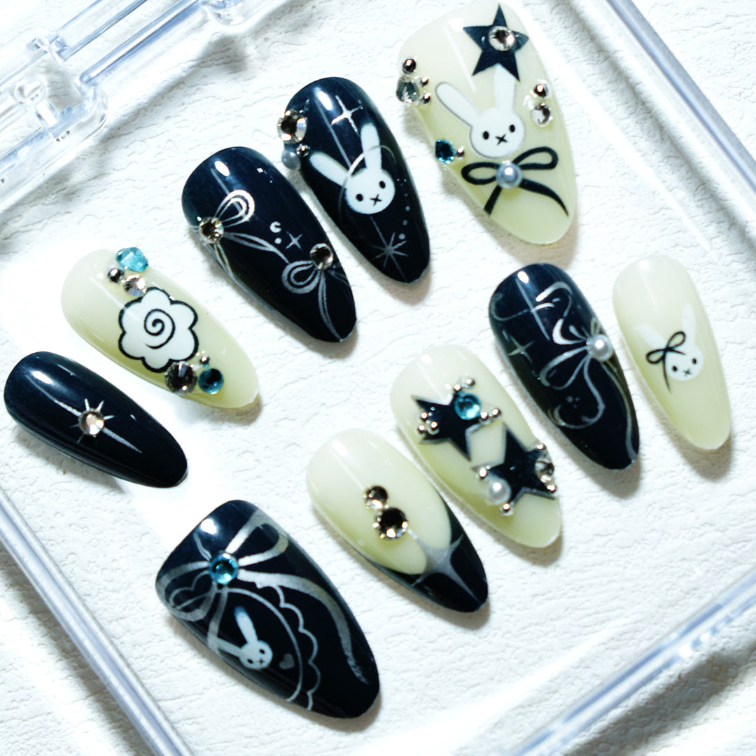 Artistic Themed Press-On Nails Bowlift