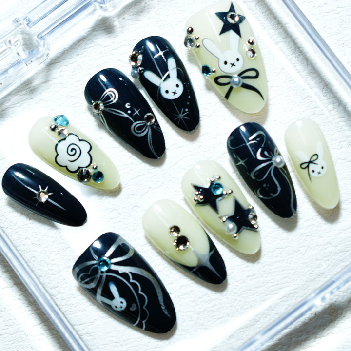 Artistic Themed Press-On Nails Bowlift