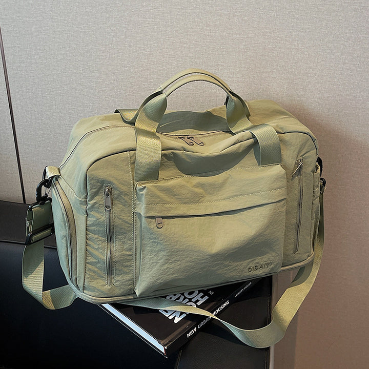 Versatile Multi-Compartment Duffle Bag