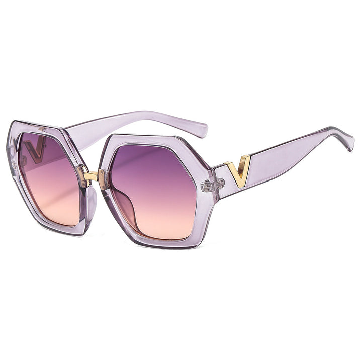 Ladies elegant sunglasses with sparkling frame Bowlift
