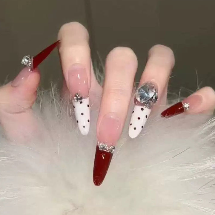 Glamorous artificial nail tips with 3D flower and crystal embellishments Bowlift