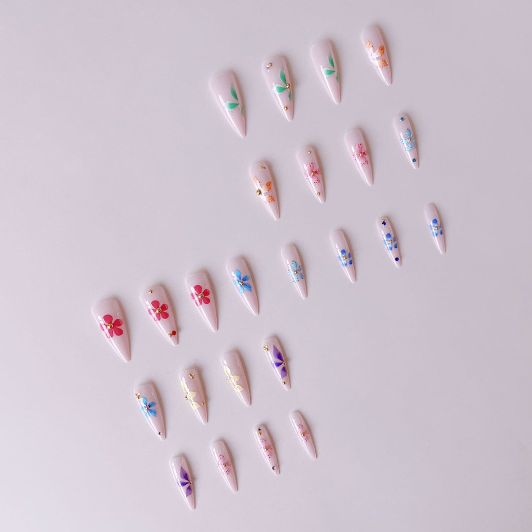 Artificial nail tips with floral decorations Bowlift