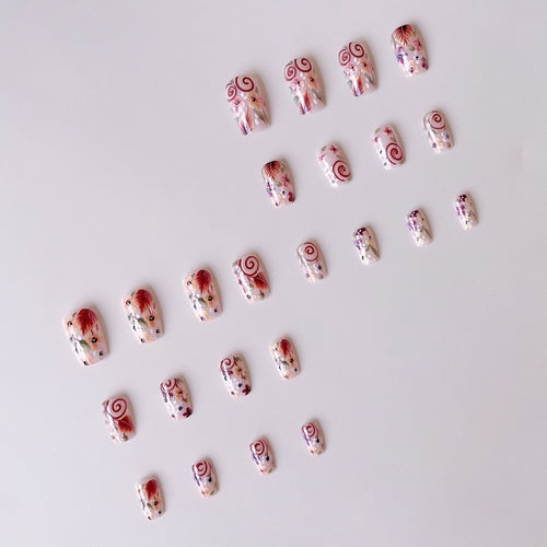 Artificial nail set with striking floral decorations Bowlift