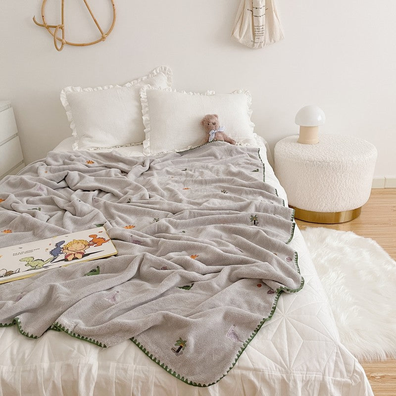 Unisex Soft Snuggle Blanket with Unique Animal Design Bowlift