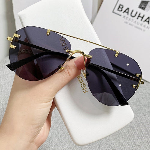 Women modern pilot sunglasses with gradient lenses and slim metal frame Bowlift
