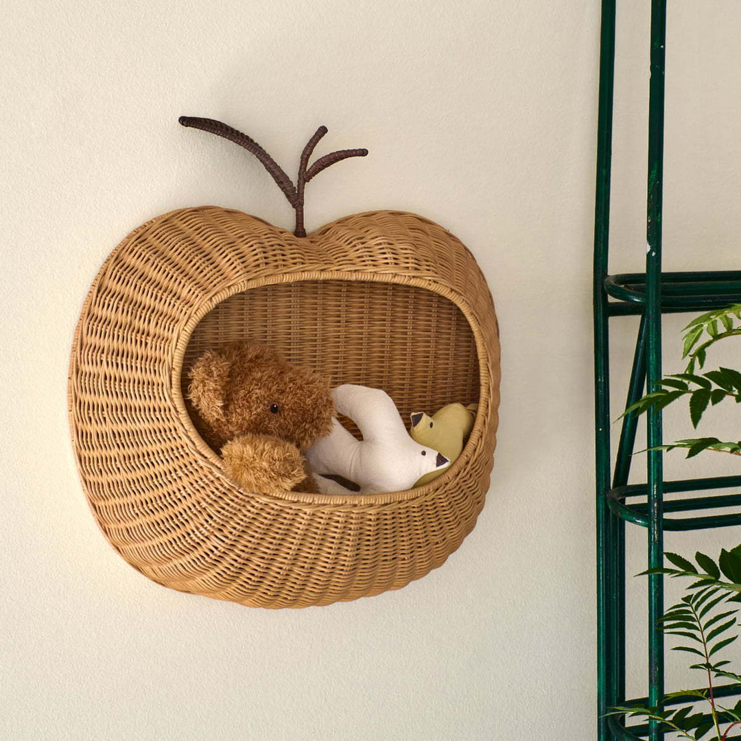 Playful wall basket in pear design Bowlift