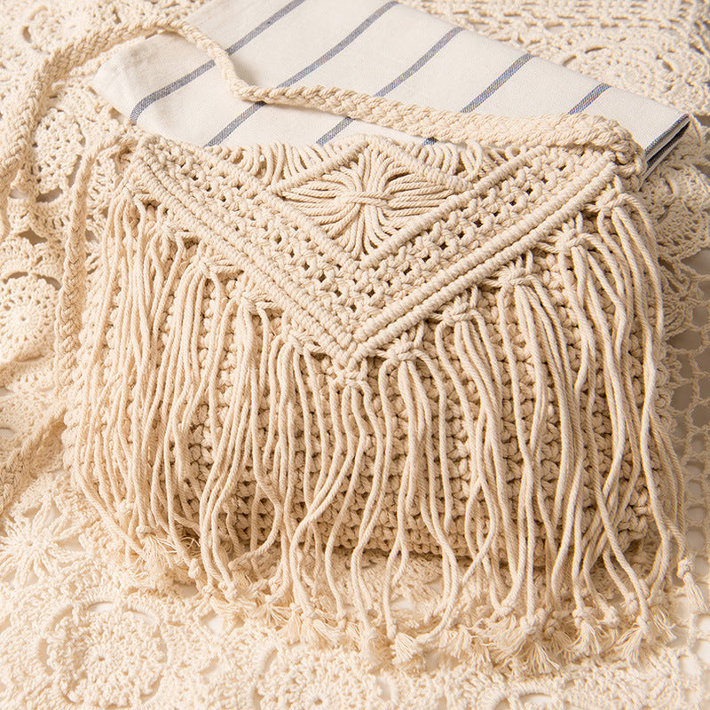 Hand-knotted Macrame Shoulder Bag Bowlift