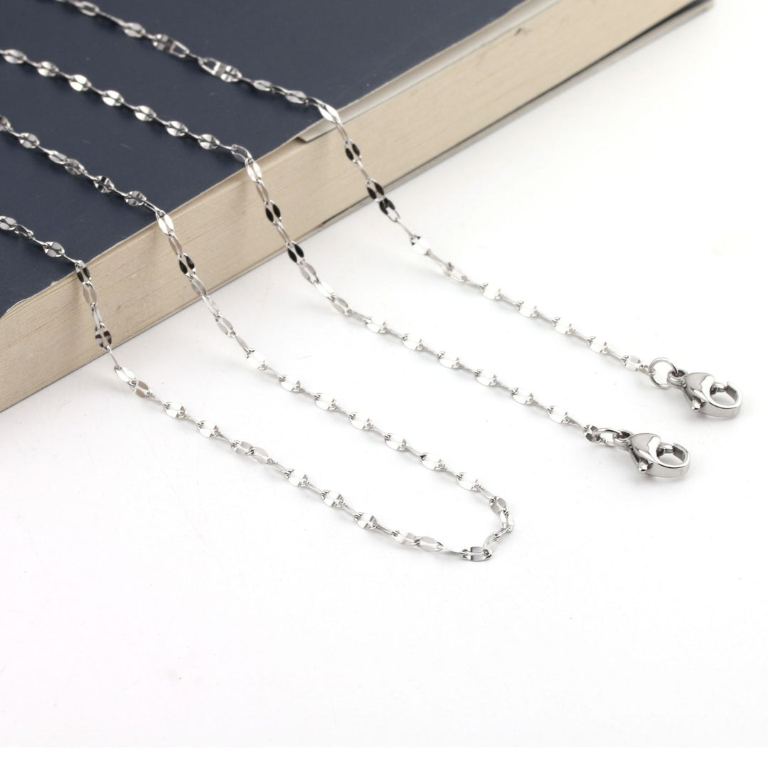 Elegant and Stylish Glasses Strap Bowlift
