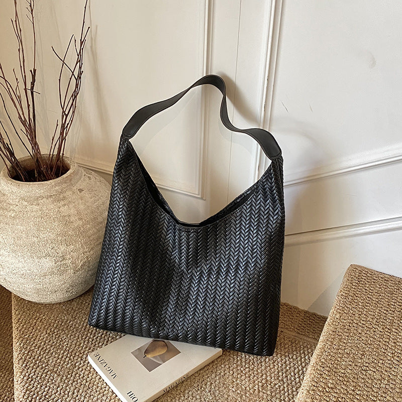 Textured Handbag Bowlift