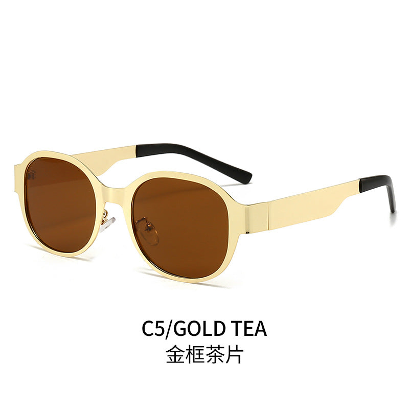 Women's Fashion Sunglasses in Stylish Accent Design Bowlift