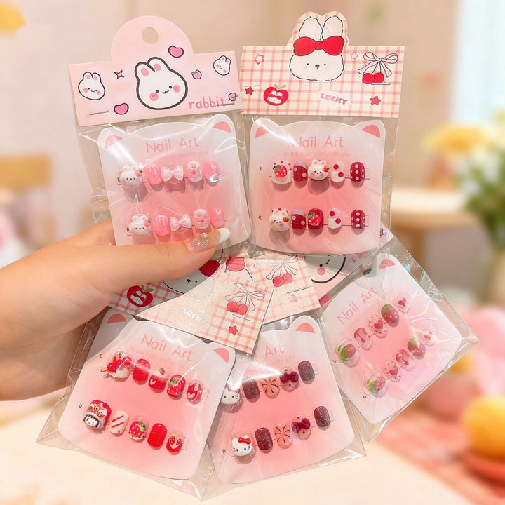 Artificial nails with sweet character design Bowlift