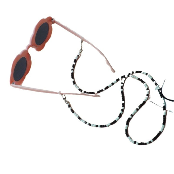 Sunglasses with fashionable pearl band Bowlift