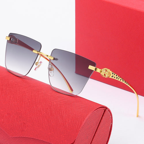 Women's Geometric Sunglasses with Elegant Gold-Colored Detail Bowlift
