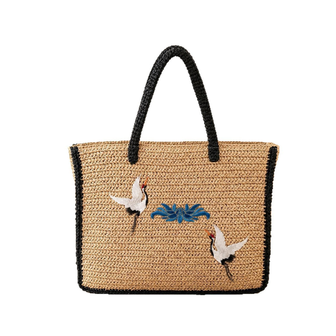 Handmade shopping bag with intricate embroidery Bowlift