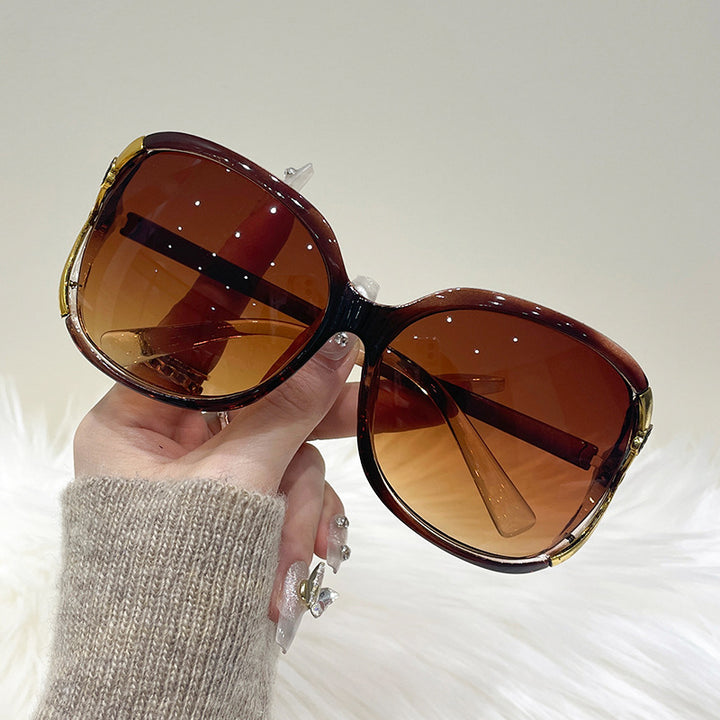 Women's Oversized Designer Sunglasses with Luxurious Accents Bowlift