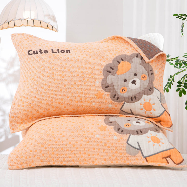 Ladies cushion cover with cheerful penguin design Bowlift