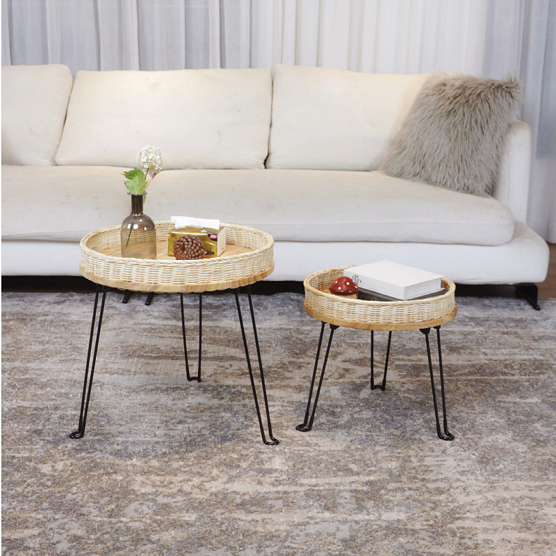 Decorative side table made of braided material Bowlift