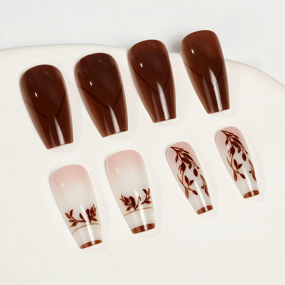 Elegant Artificial Nails with Filigree Leaf Patterns Bowlift