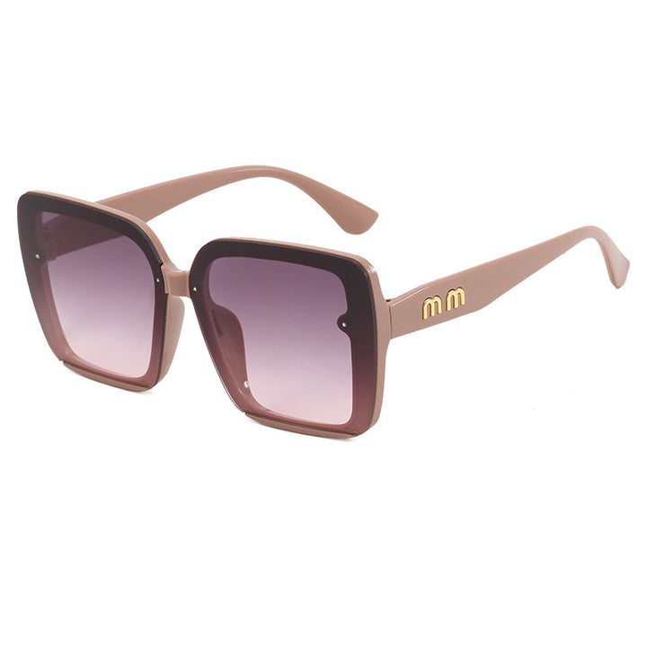 Women's sunglasses in modern square style Bowlift
