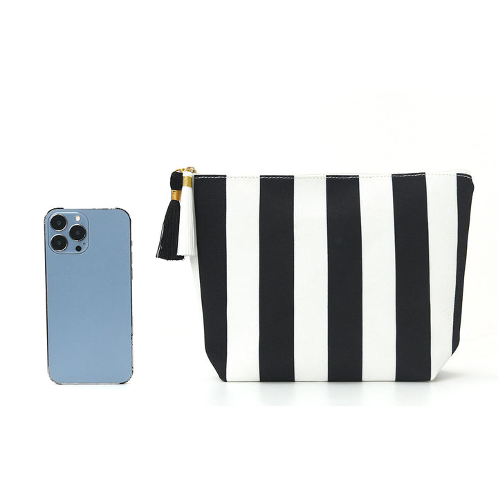 Cosmetic bag with sophisticated stripe pattern Bowlift