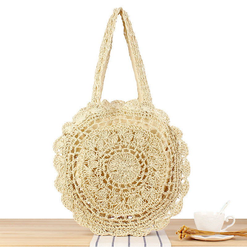 Handcrafted beach bag with artistic round design Bowlift