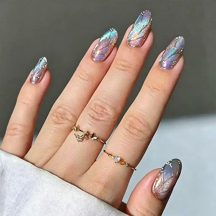Artistic Nail Tips with Autumn Motifs Bowlift