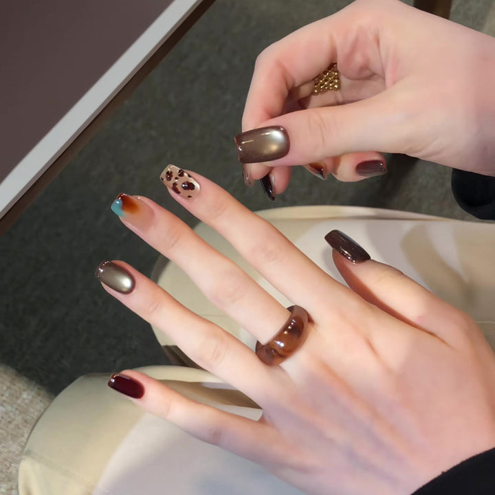 Artistic Press-On Nail Design Bowlift