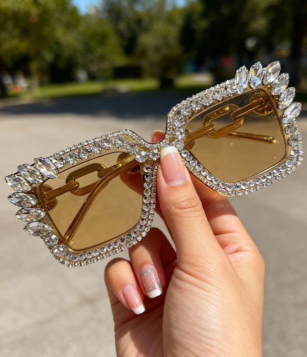 Decorative Rhinestone Embellished Sunglasses Bowlift