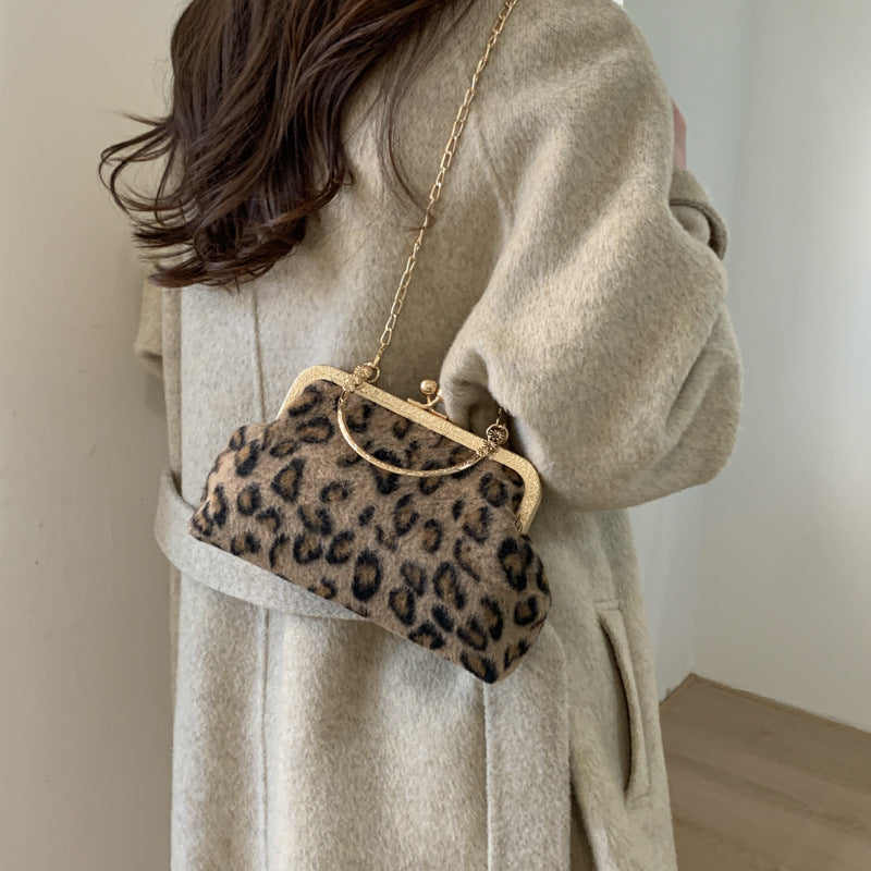 WoElegant Leopard Print Evening Handbag Bowlift