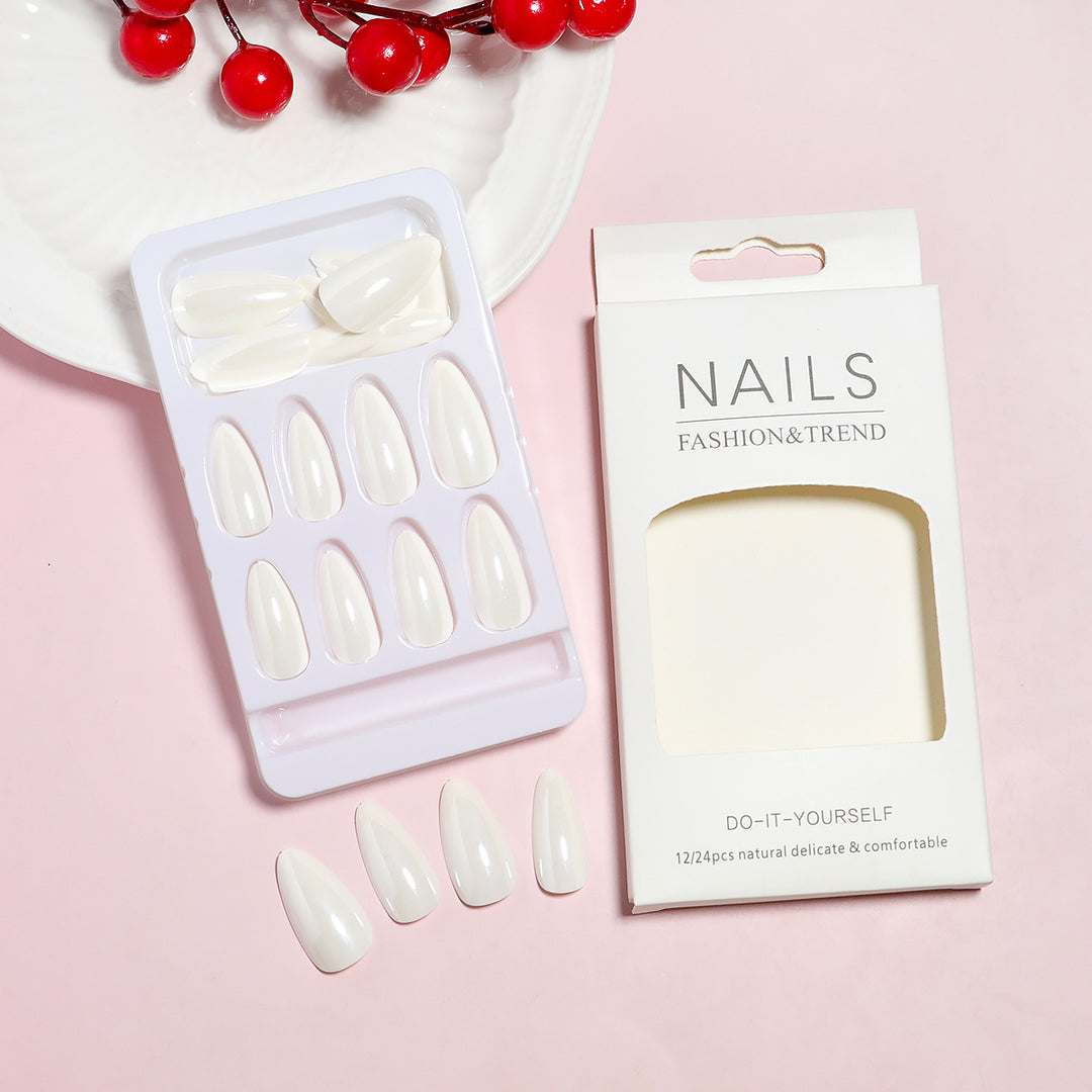 DIY Natural Press-On Nail Tips Bowlift