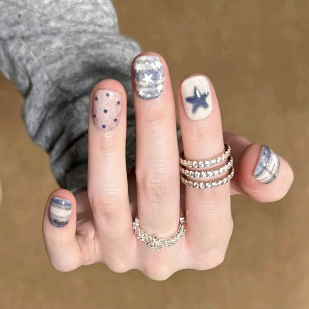 Trendy Graphic Nail Art Set Bowlift