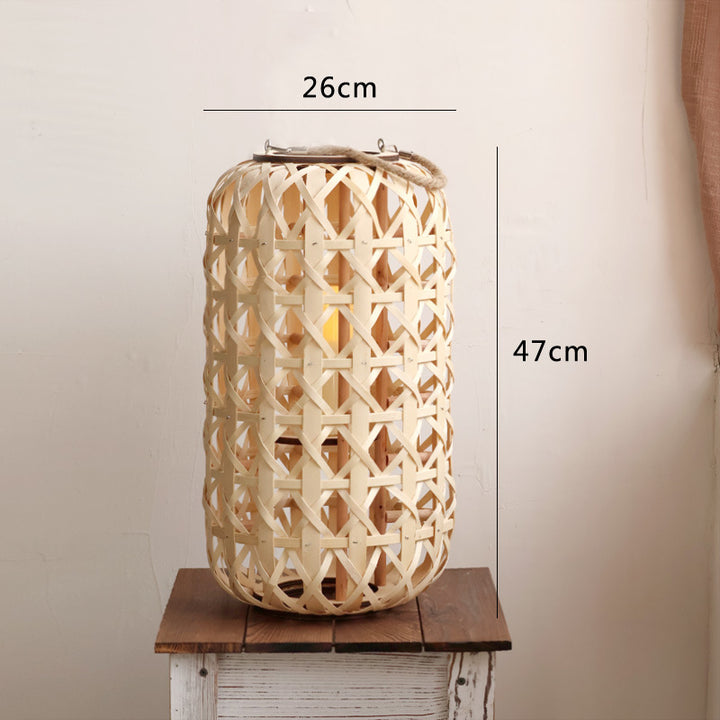 Handcrafted lantern in natural design Bowlift