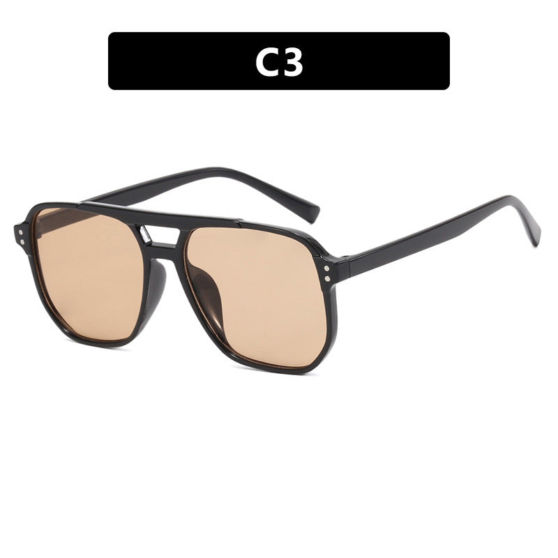 Women's fashionable sunglasses with angular frame Bowlift