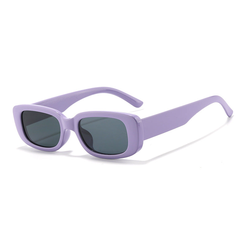 Vintage-Inspired Bold Frame Sunglasses