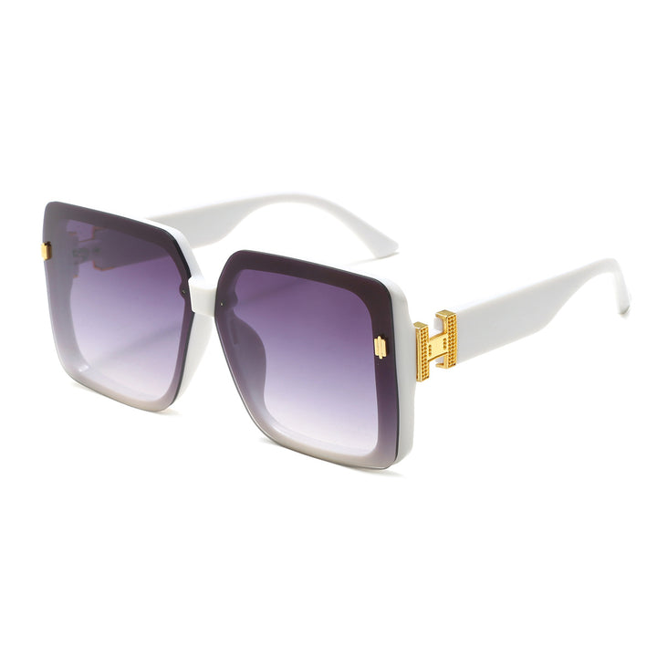 Women oversized fashionable sunglasses with luxurious frame Bowlift