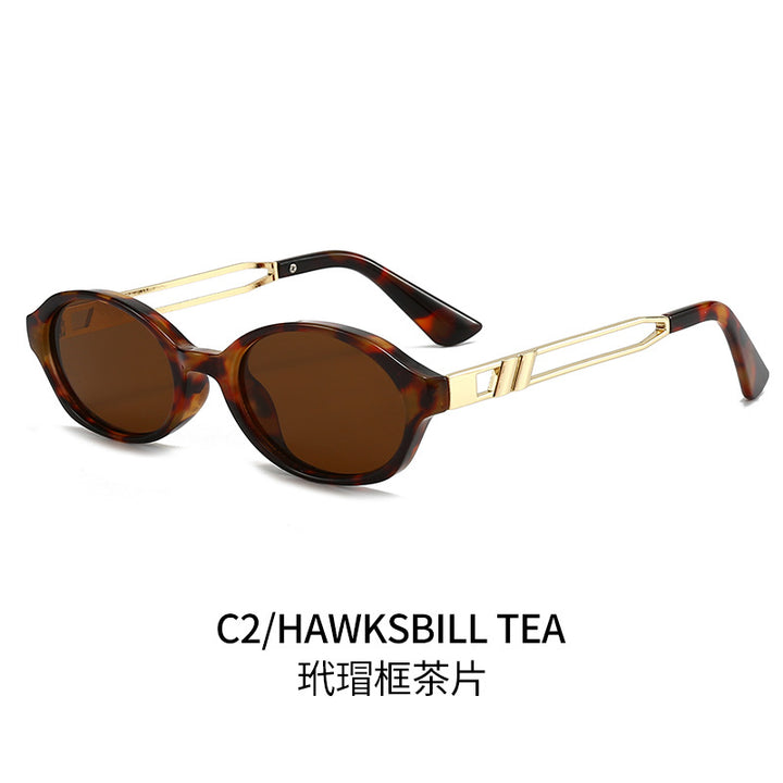 Women Elegant Sunglasses in luxurious tortoiseshell design with golden metal accents Bowlift